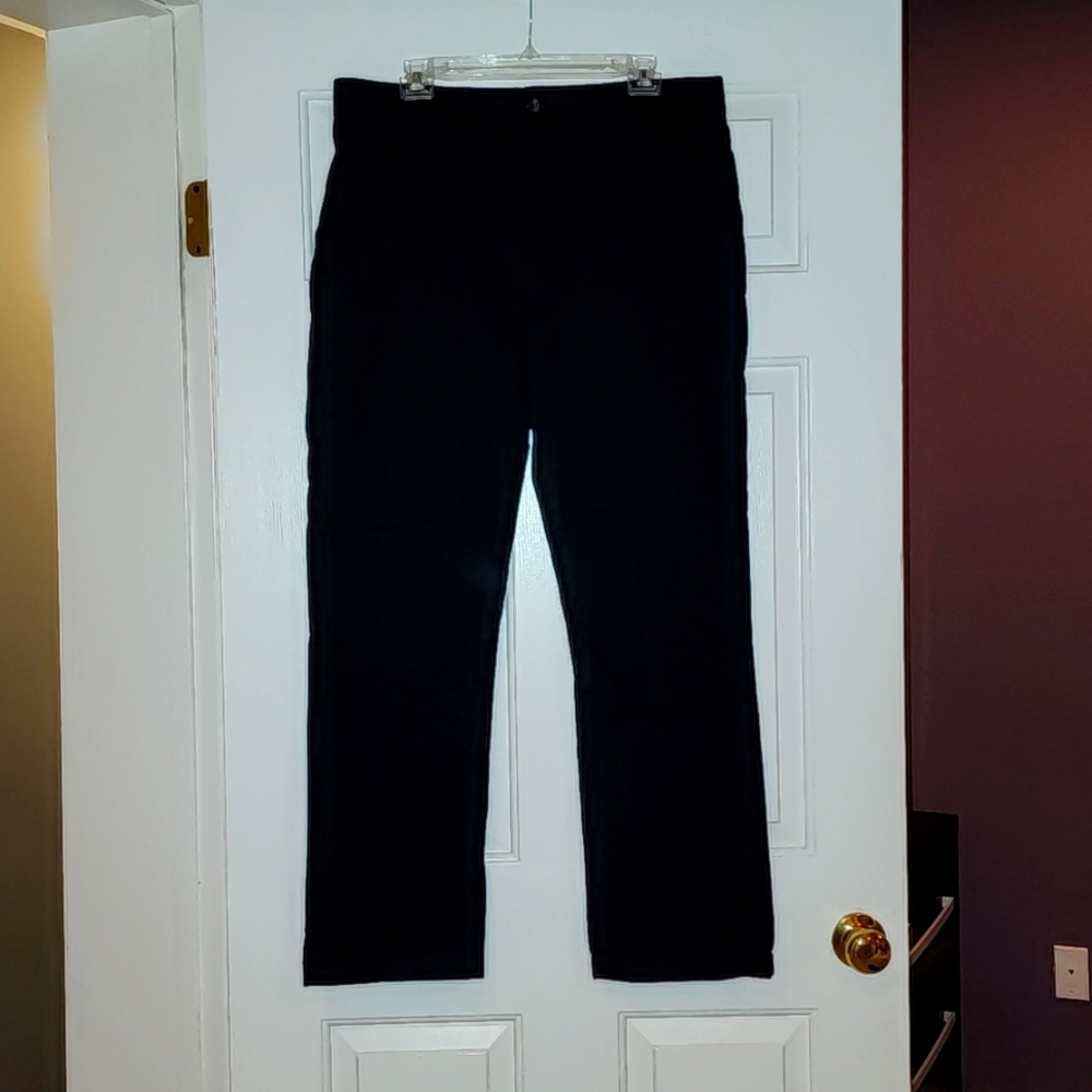 Men's 34W, 30L, Black Chino. NWOT